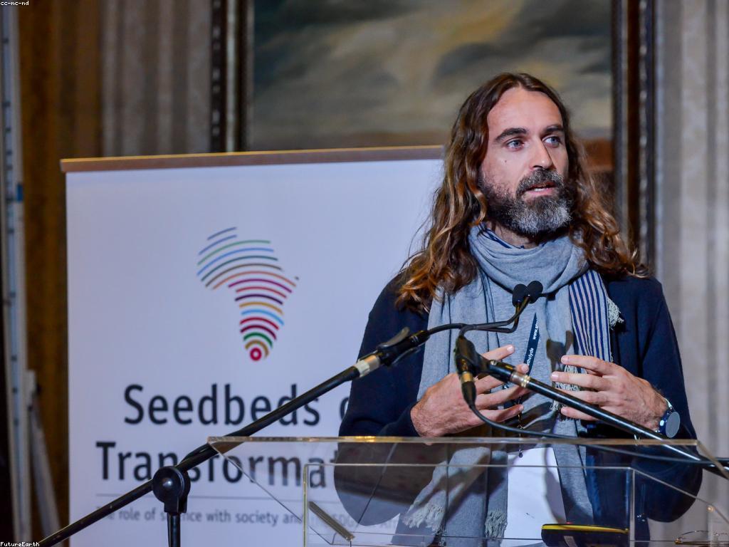 ពត៍មានថ្មីៗ: សេចក្តីអំពីការអភិវឌ្ឍន៍និងជីវិតសង្គម